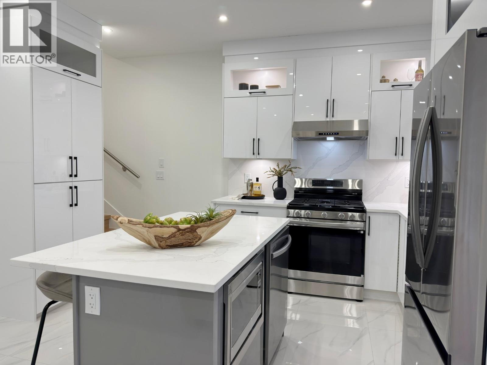 2172 E 46TH AVENUE, Vancouver