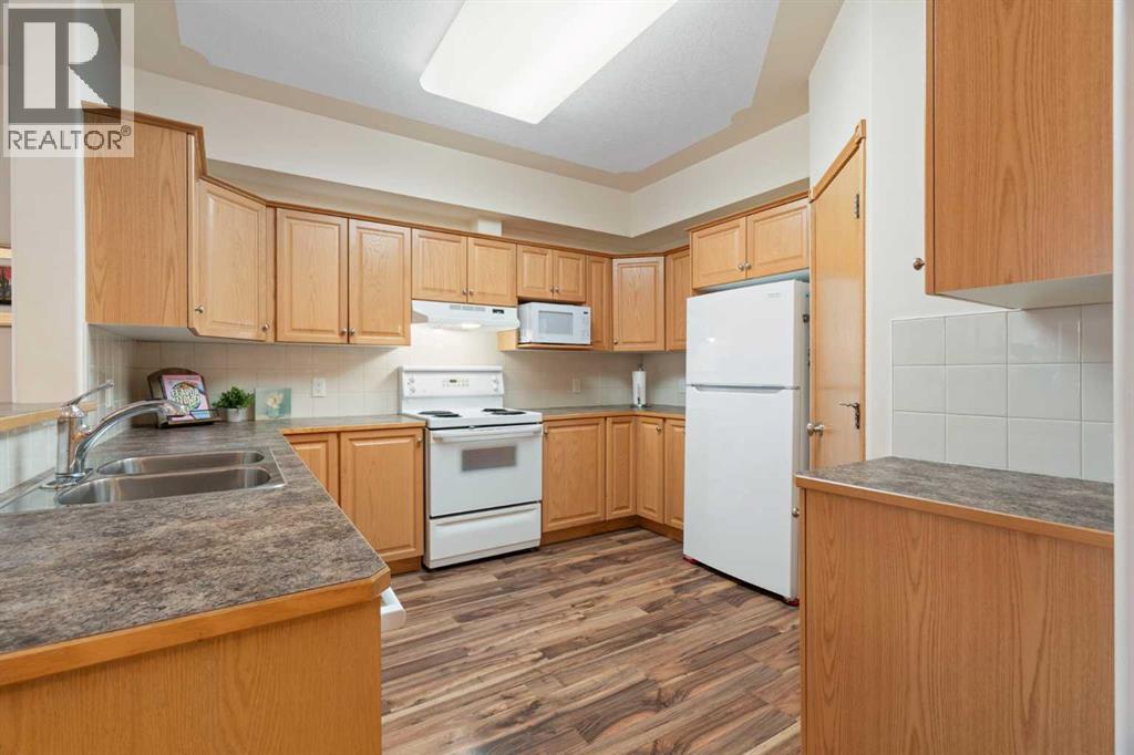 Single Family House for Sale in   Country Village Road NE Country Hills Village Calgary 