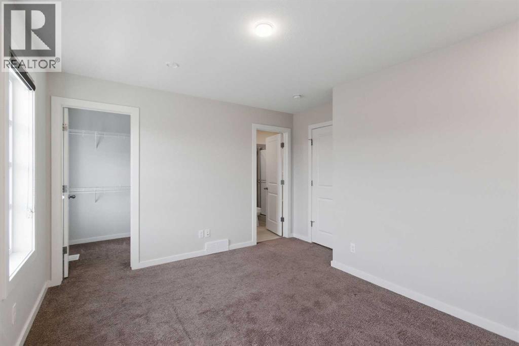 Single Family House for Sale in  Savanna Link NE Saddle Ridge Calgary 