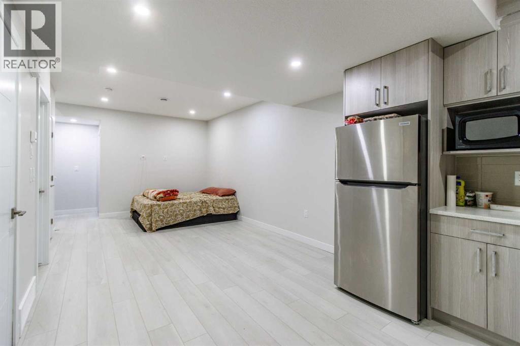 Single Family House for Sale in  Savanna Link NE Saddle Ridge Calgary 