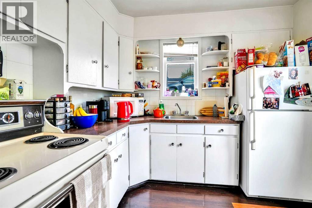 Multi-family House for Sale in   Avenue NW Tuxedo Park Calgary 