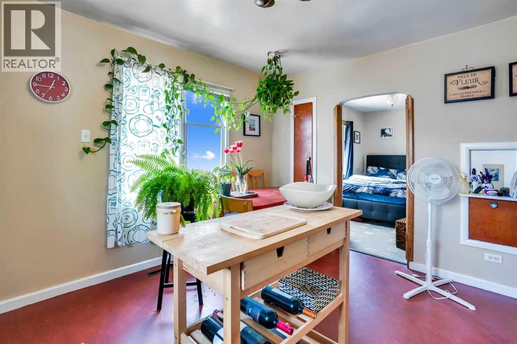 Multi-family House for Sale in   Avenue NW Tuxedo Park Calgary 