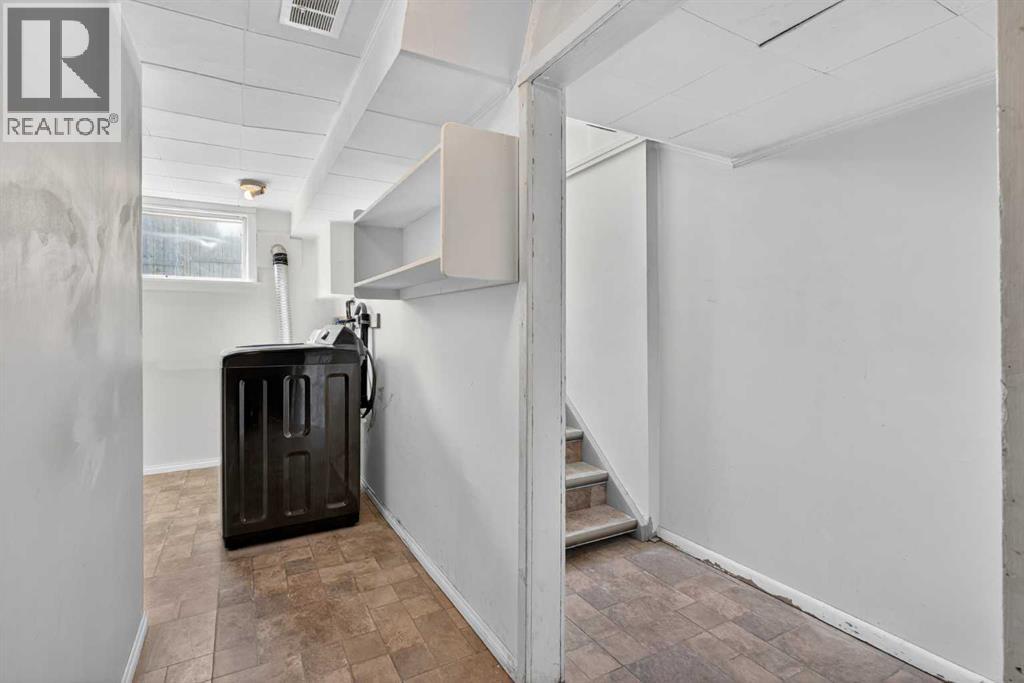 Single Family House Bungalow for Sale in  Centre Street NW Thorncliffe Calgary 