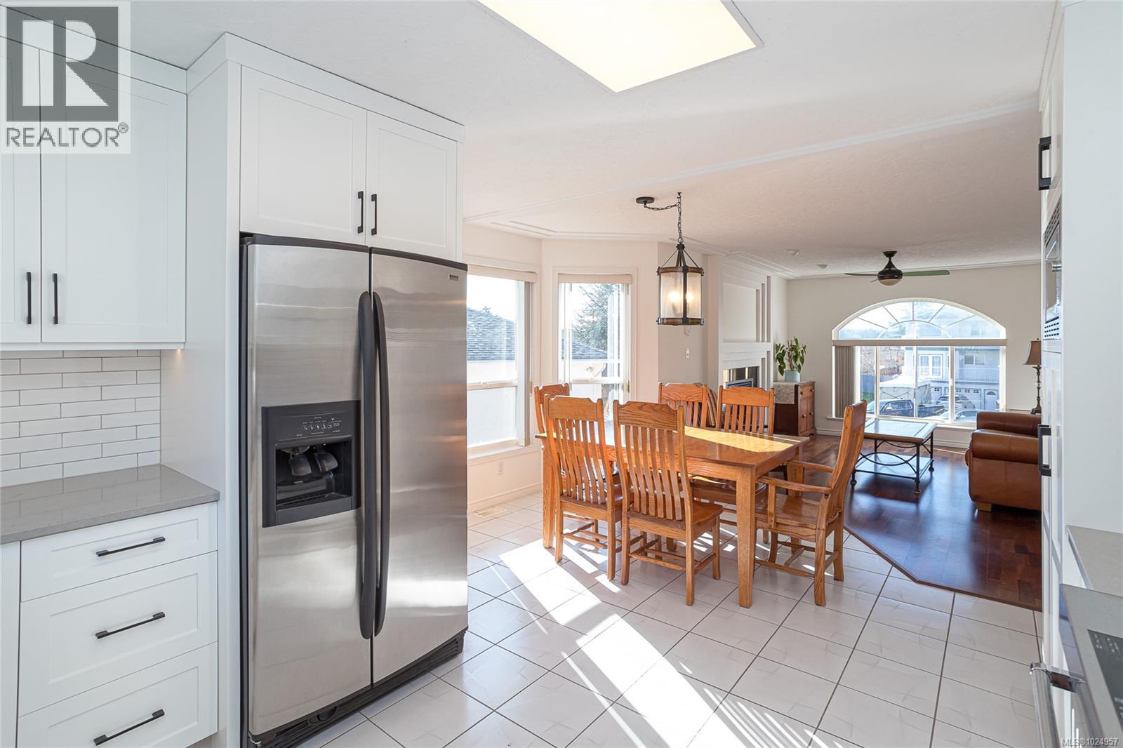  521 Pamela Place, Saanich