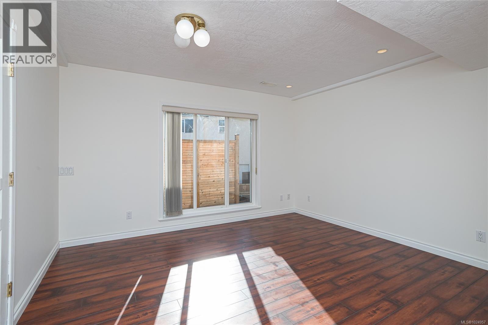  521 Pamela Place, Saanich