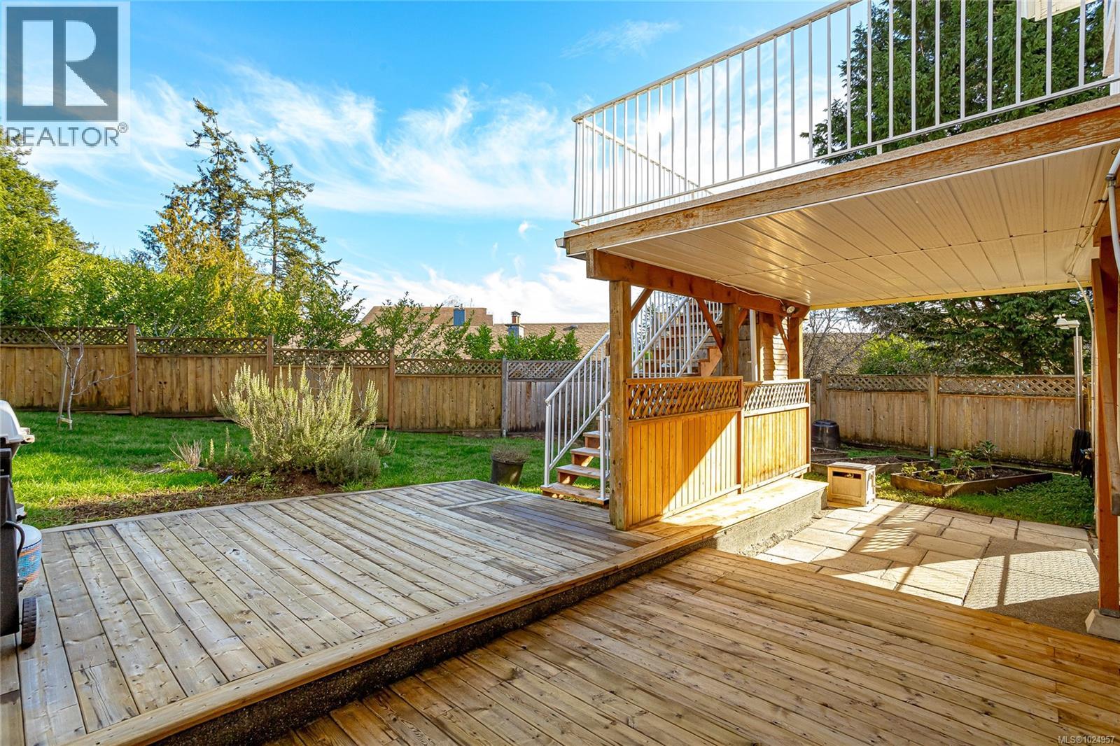  521 Pamela Place, Saanich