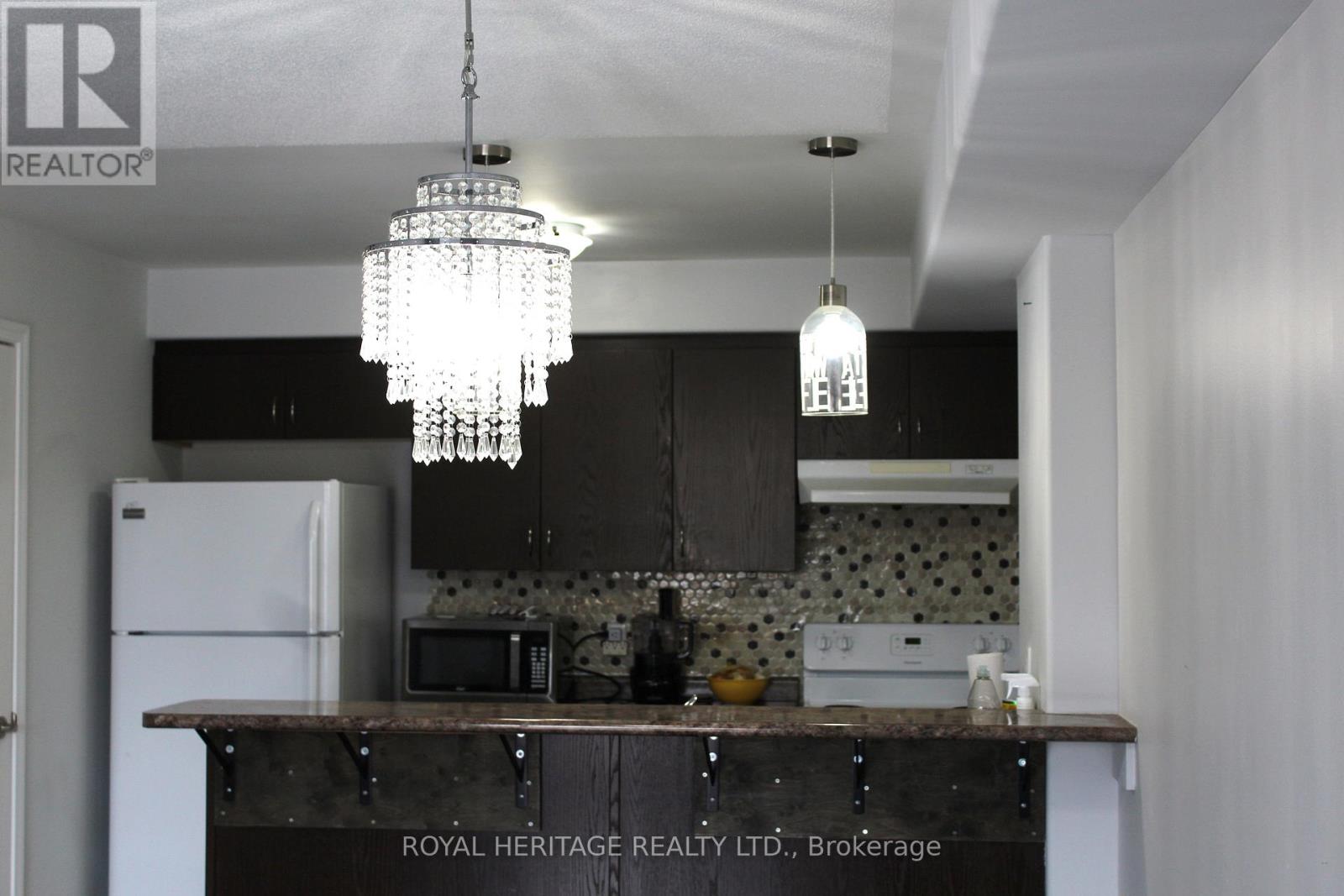 306 Spillsbury Unit 307 photo 5