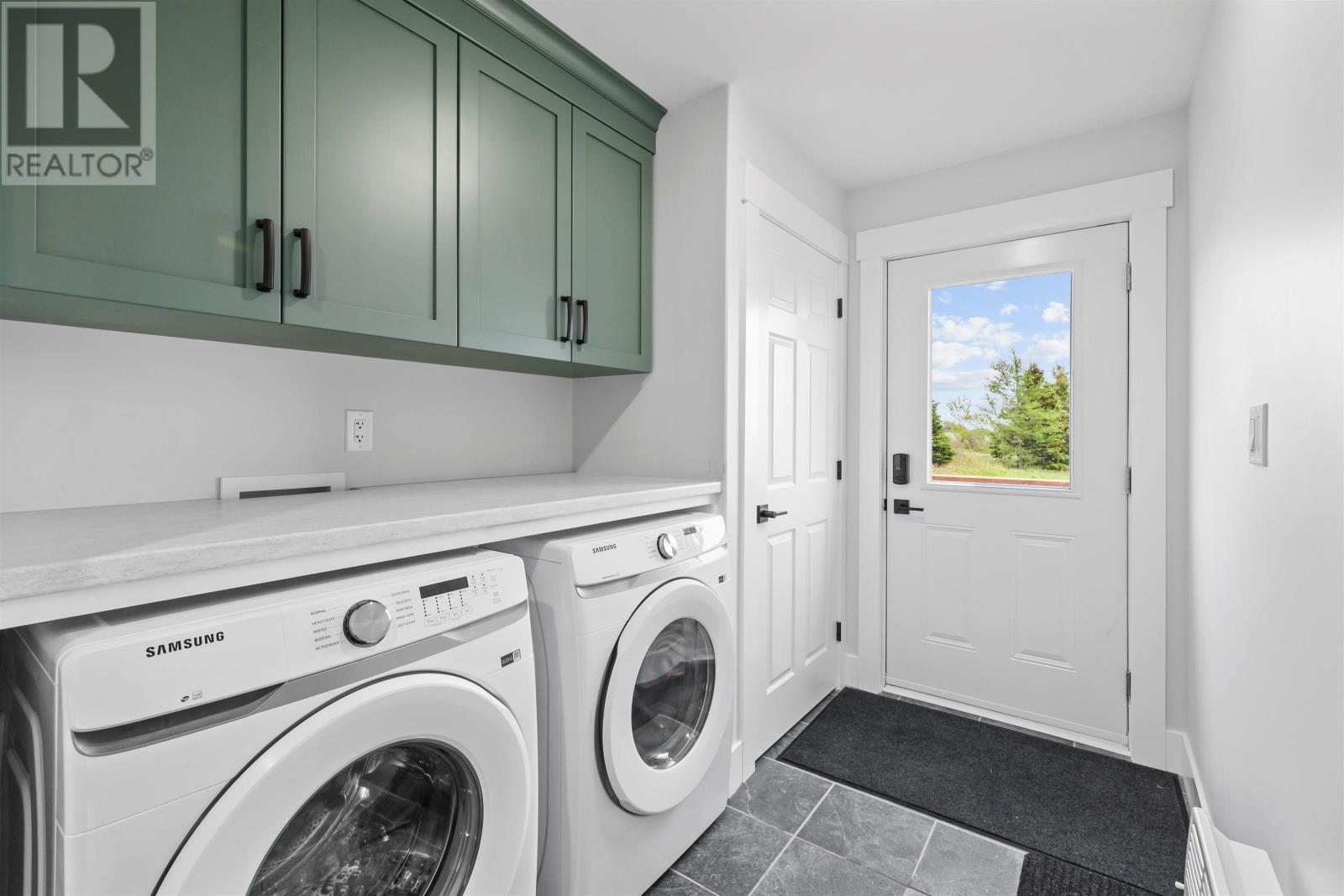 236 BLACKETT ROAD - 23