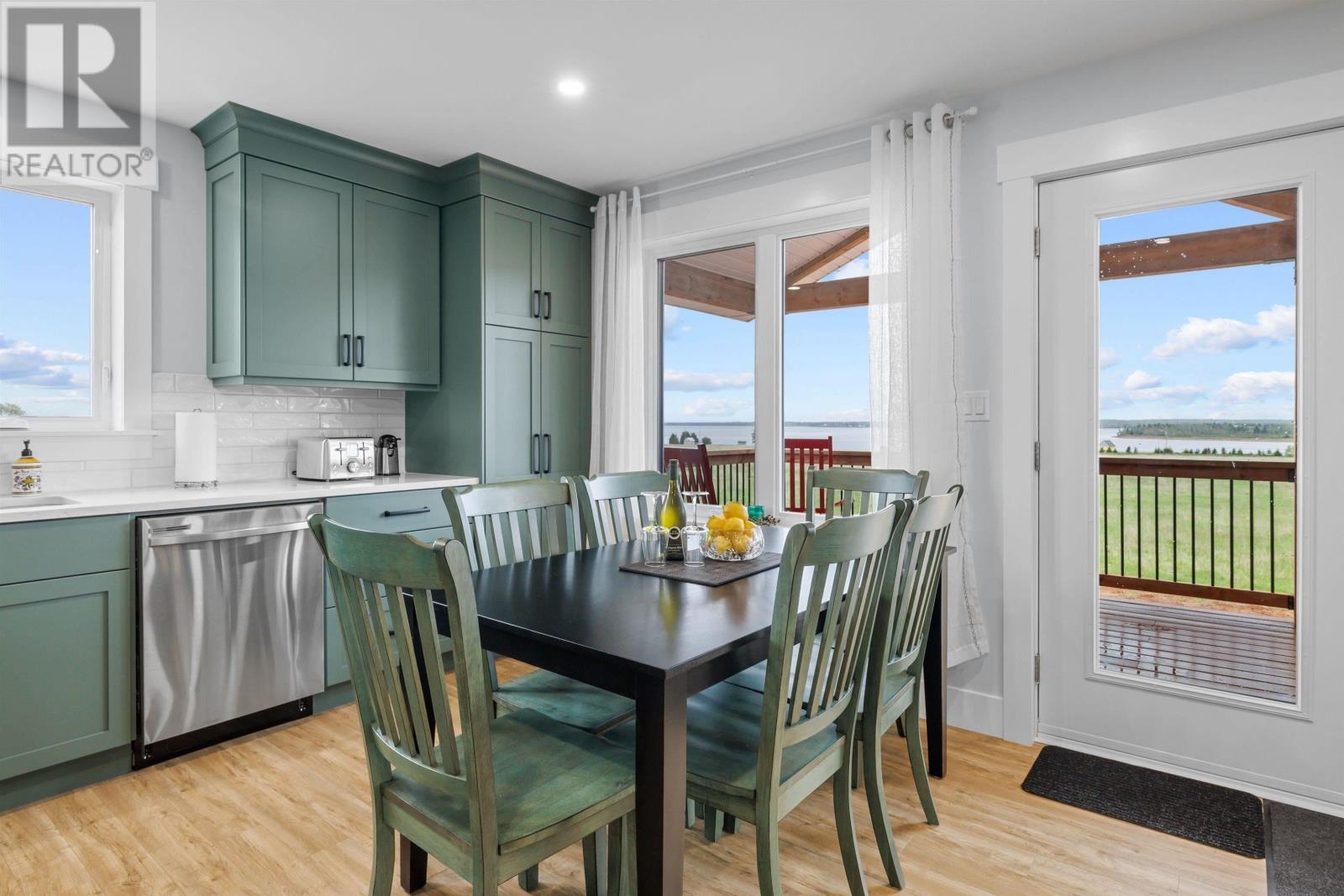 236 BLACKETT ROAD - 8