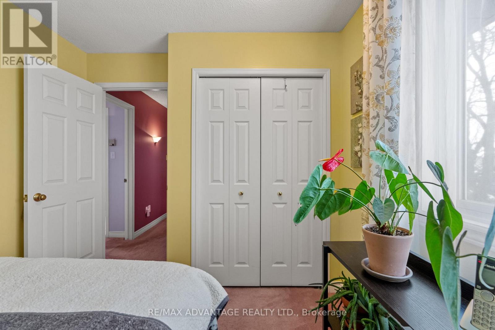 122 BARRYDALE CRESCENT Property Photo