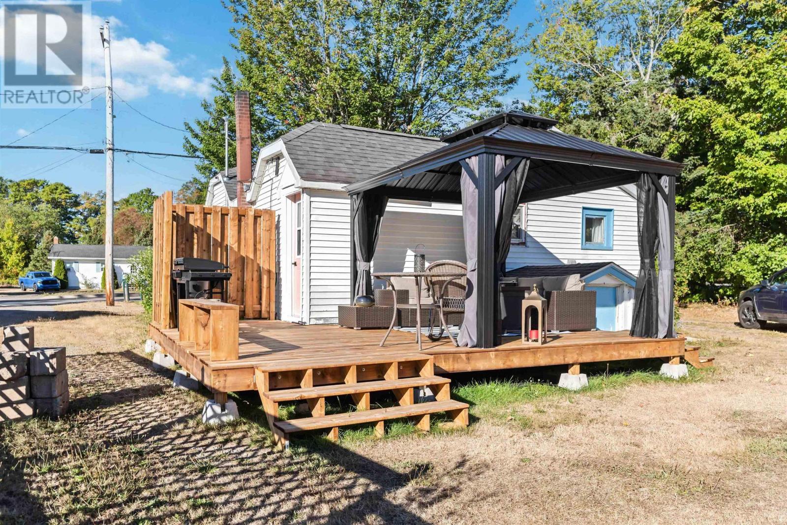 Property 27 of 31 of 1400 Marshall Road