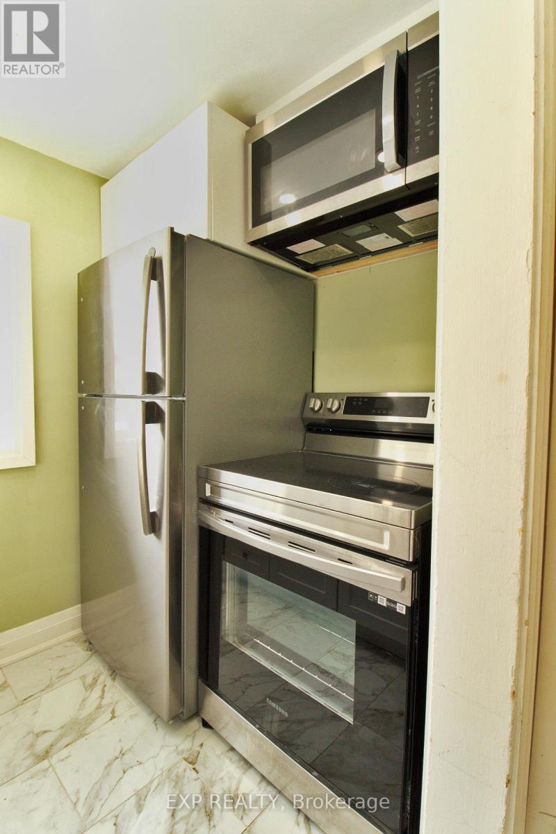 UPPER - 1243 LANGMUIR AVENUE - Photo 2 of 8, London East (East M), Ontario