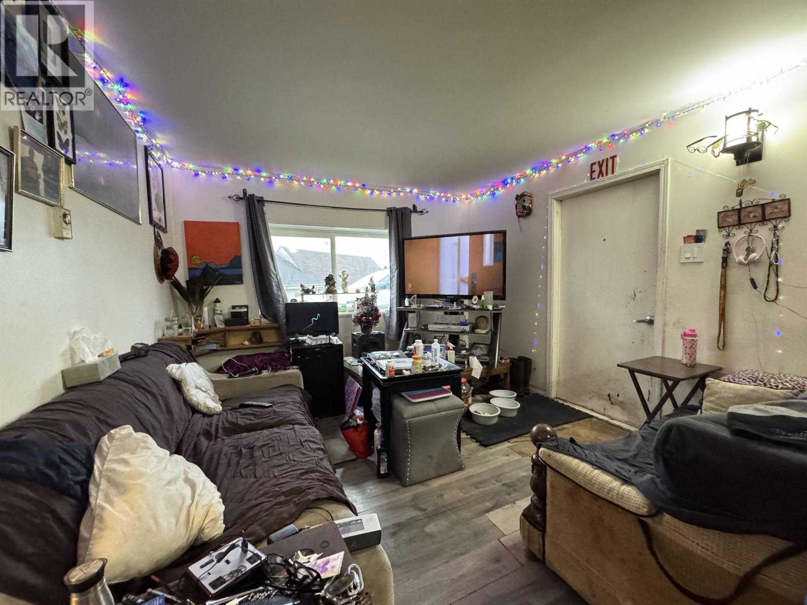 1537-1539 PIGOTT AVENUE