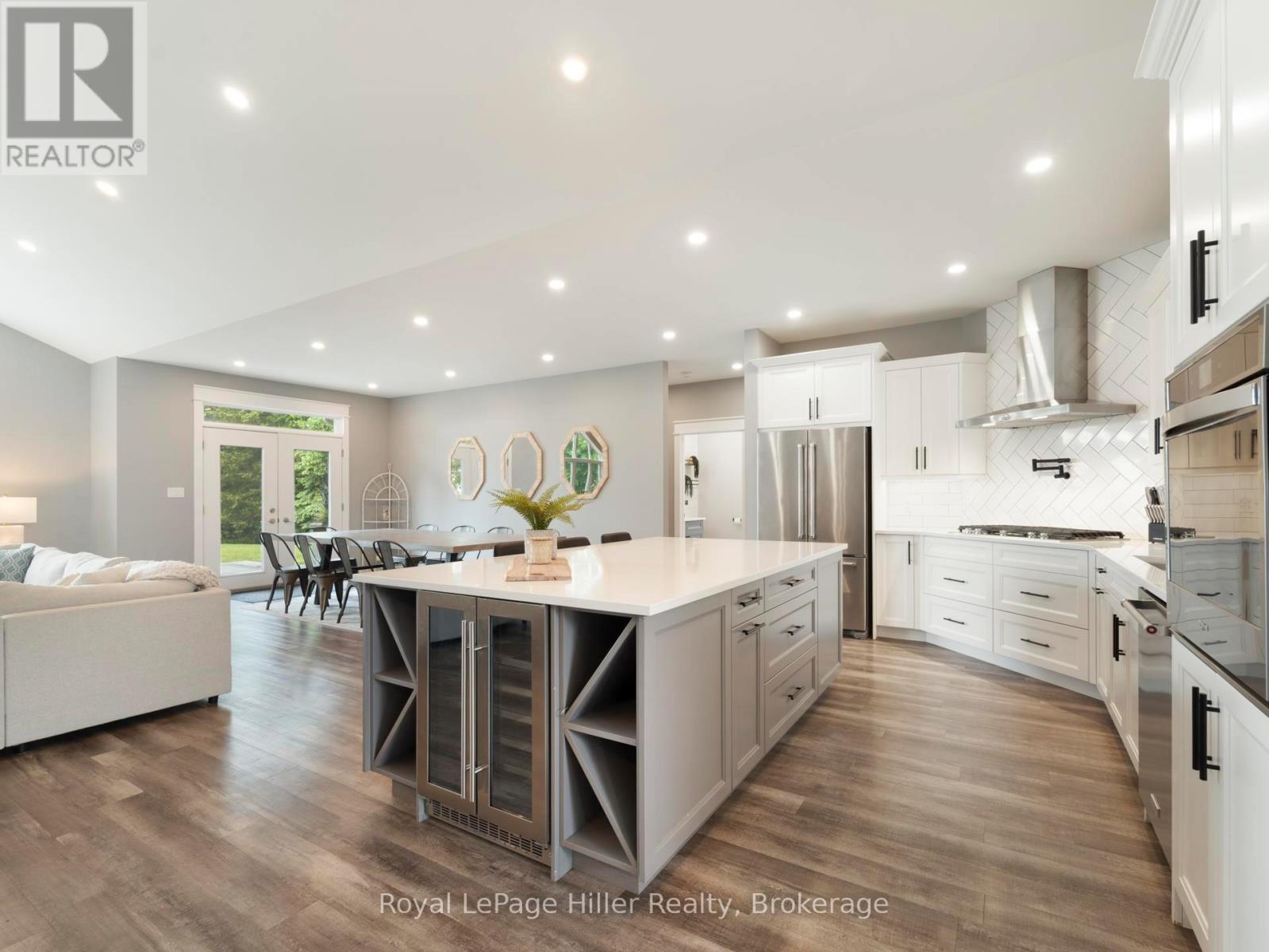 72431 BLUEWATER HIGHWAY - 13