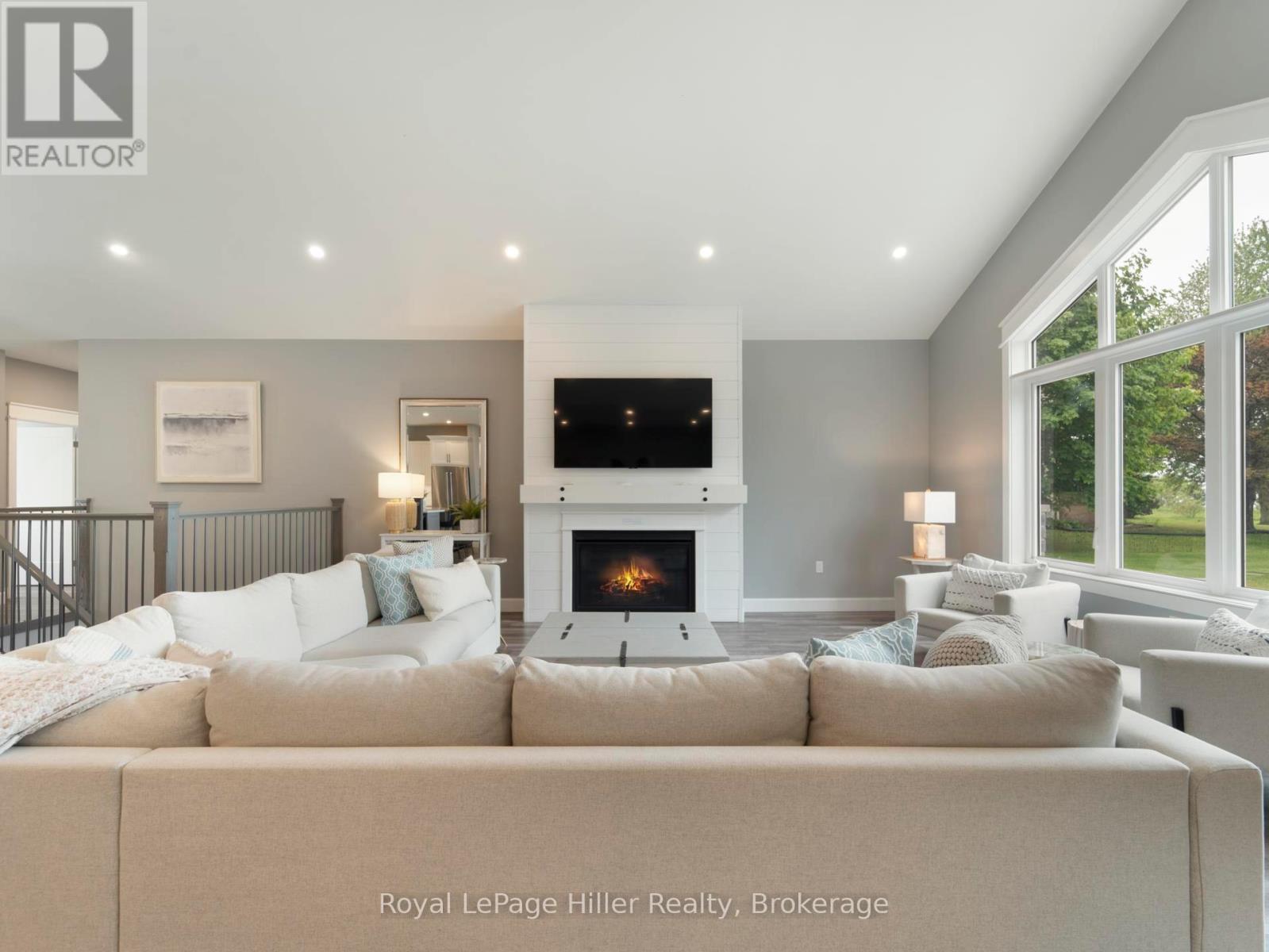 72431 BLUEWATER HIGHWAY - 17