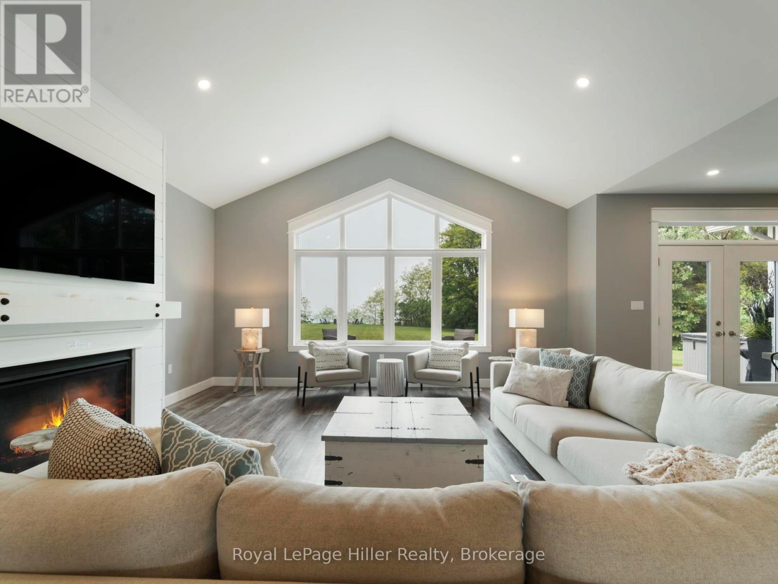 72431 BLUEWATER HIGHWAY - 19