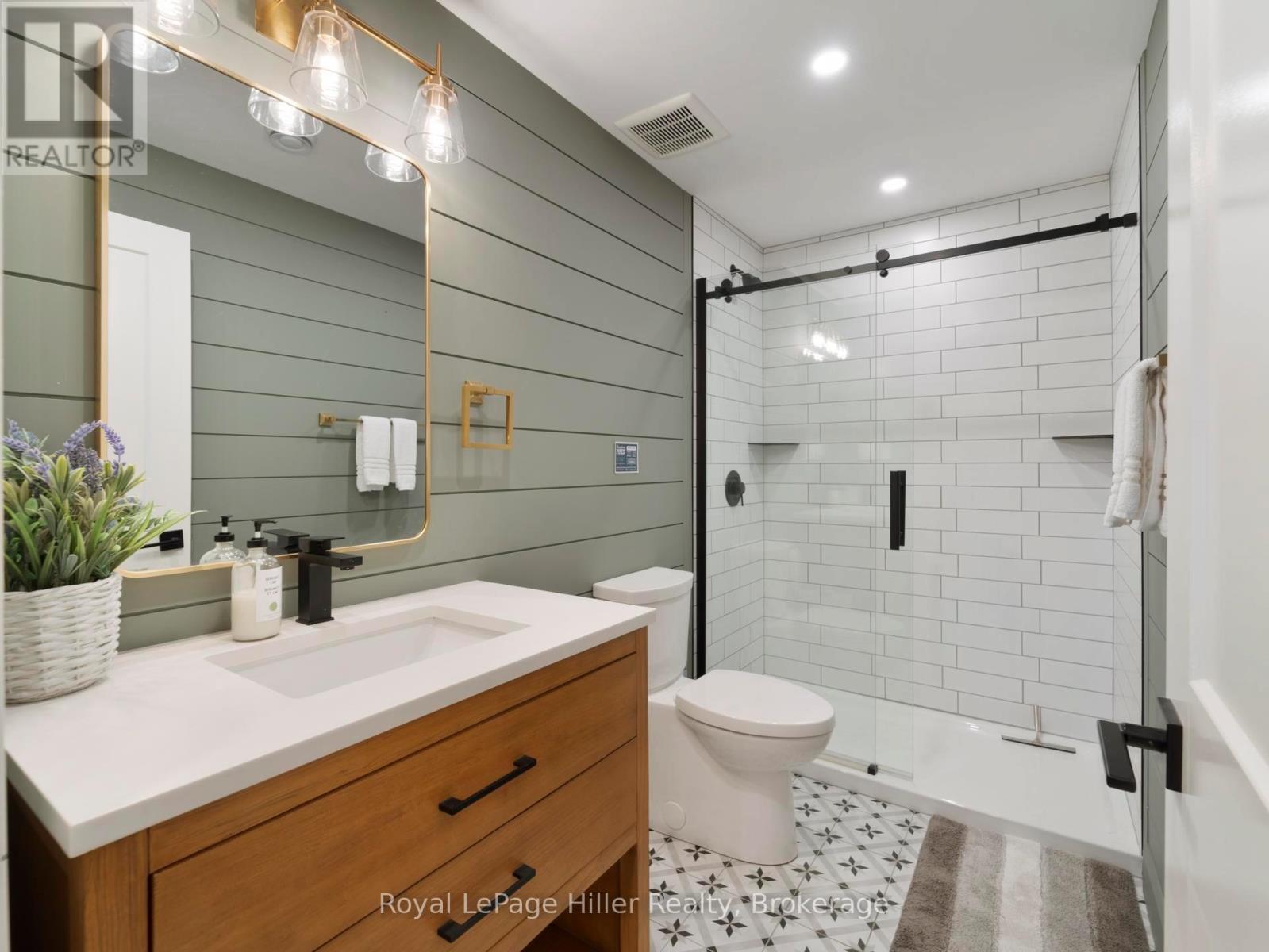 72431 BLUEWATER HIGHWAY - 40