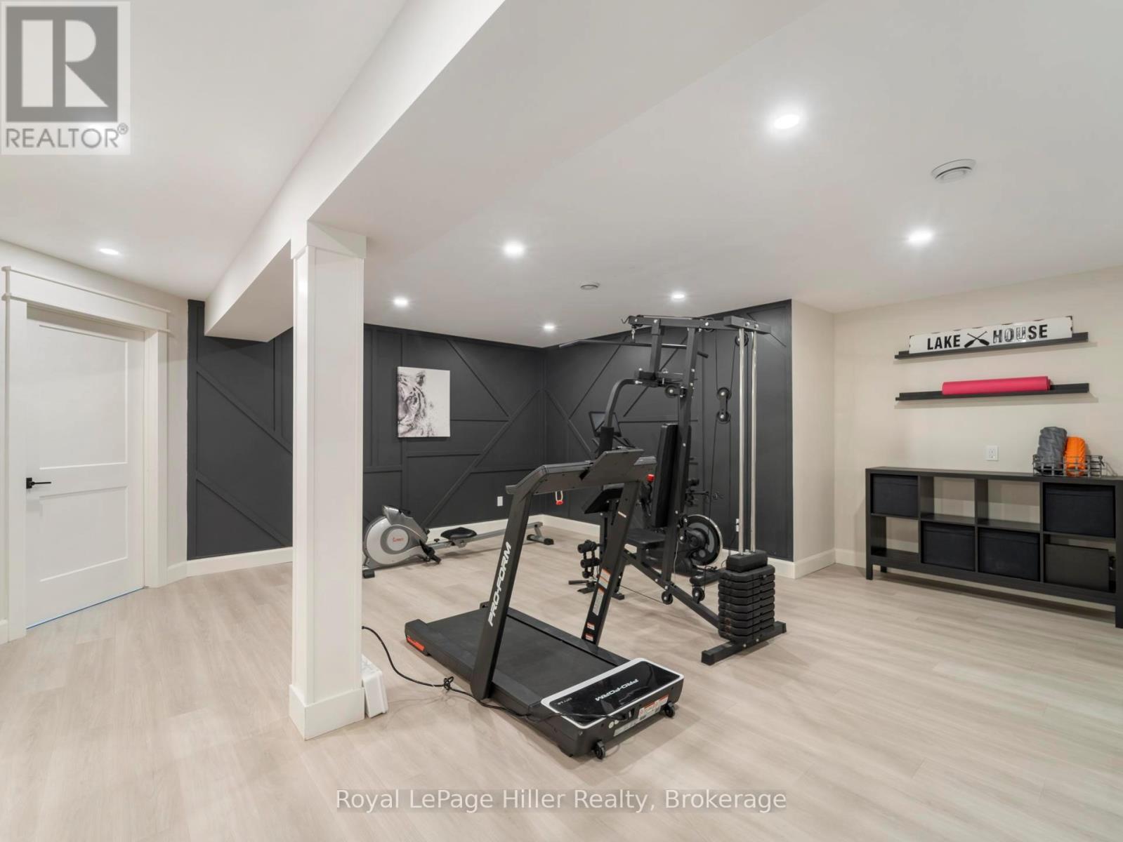 72431 BLUEWATER HIGHWAY - 44