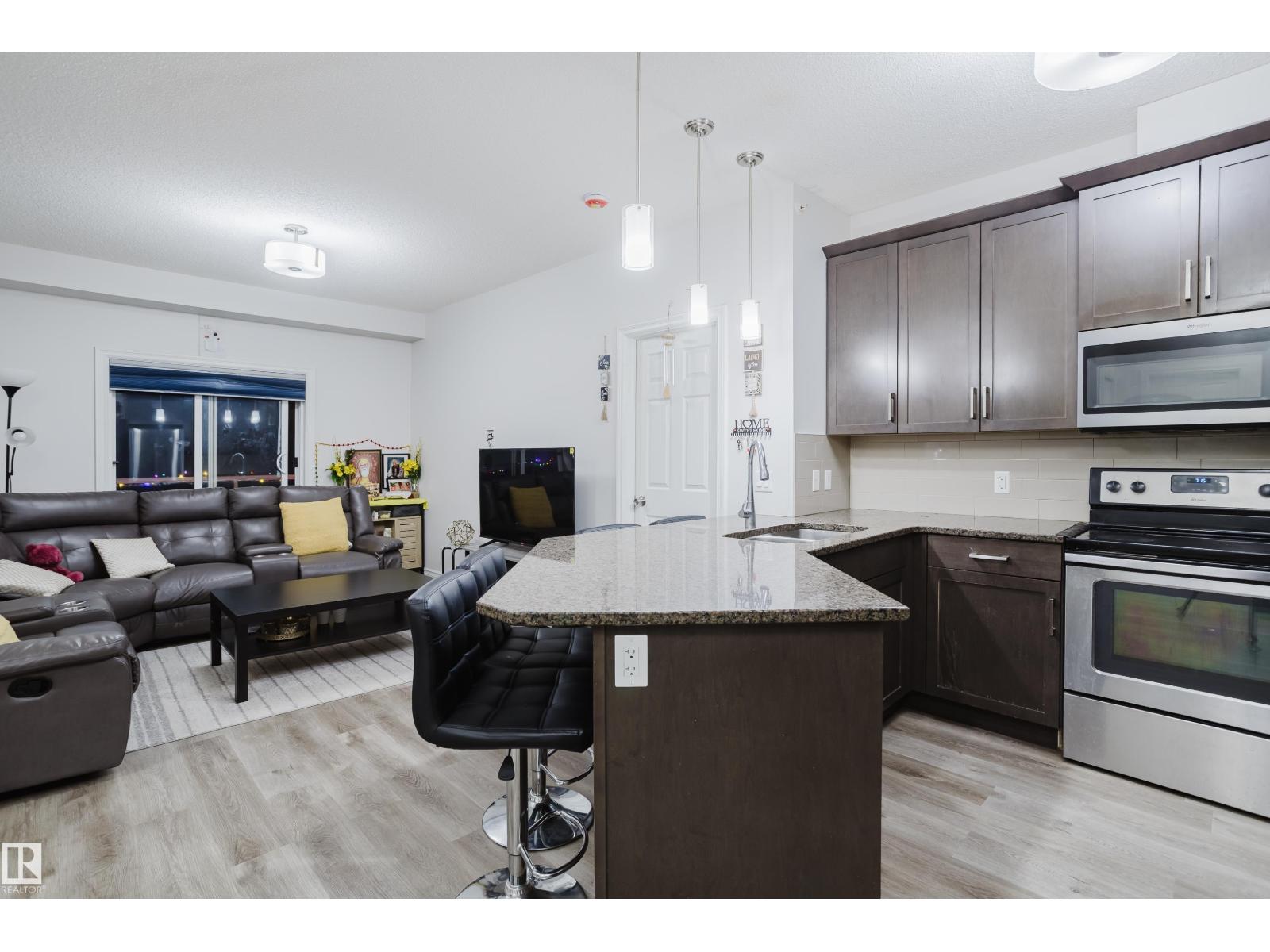 #415 2203 44 AV NW - 20