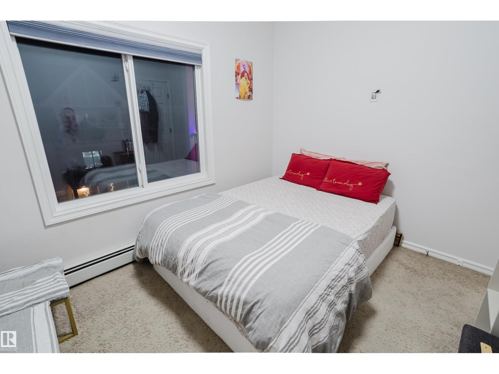 #415 2203 44 AV NW - 17
