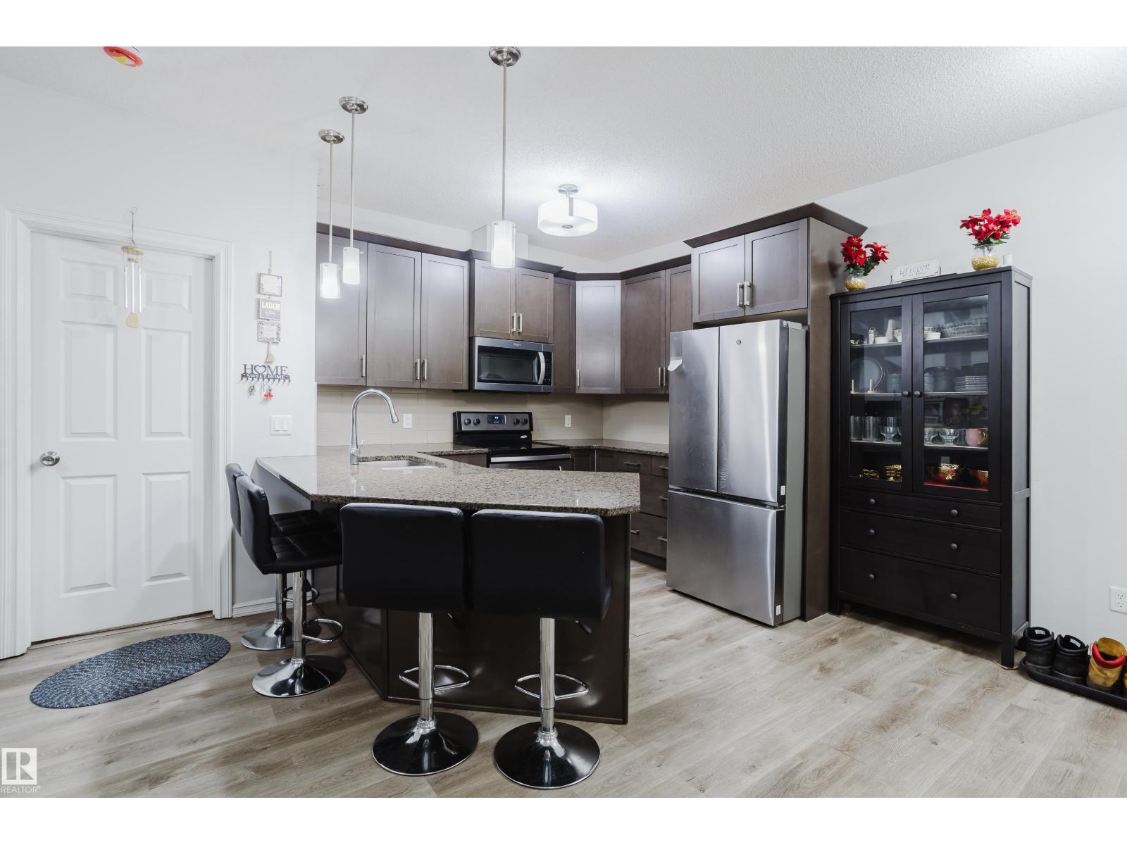 #415 2203 44 AV NW - 25