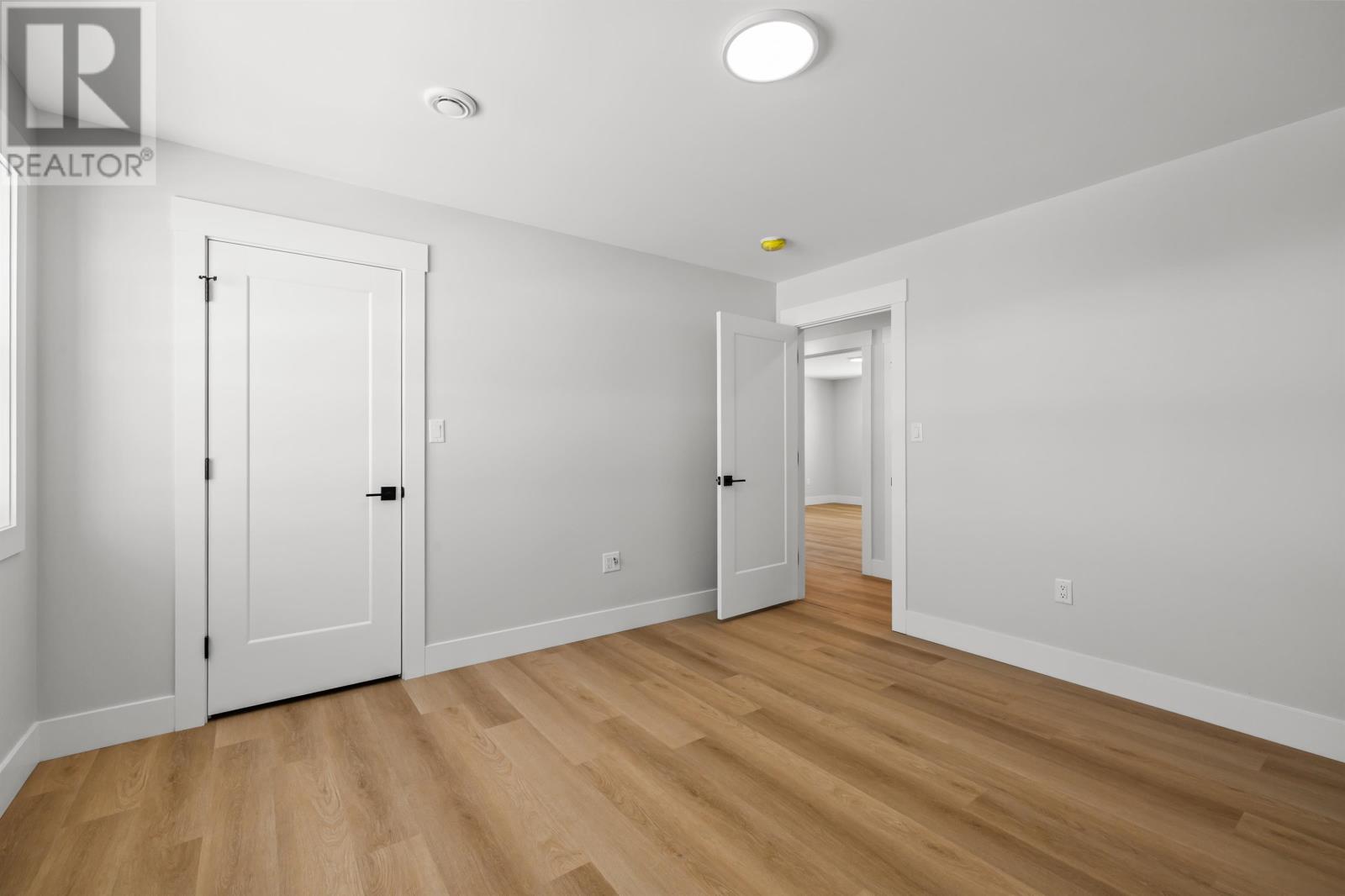 43 Hudson Avenue — photo 20
