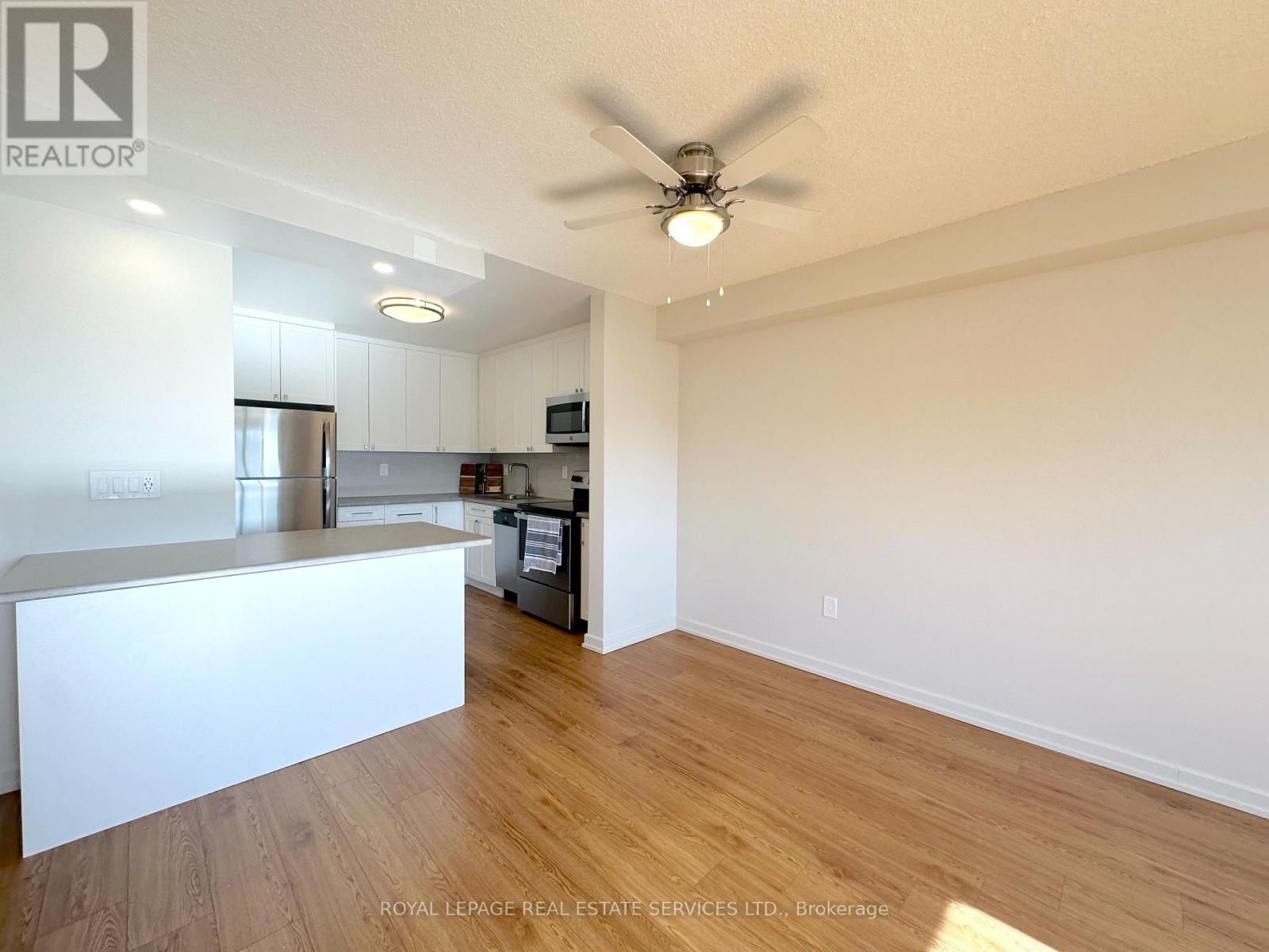 1423 - 30 DENTON AVENUE - Photo 4 of 18, Toronto (Oakridge), Ontario