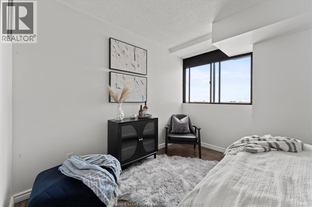 #1301 515 RIVERSIDE DRIVE WEST - 14