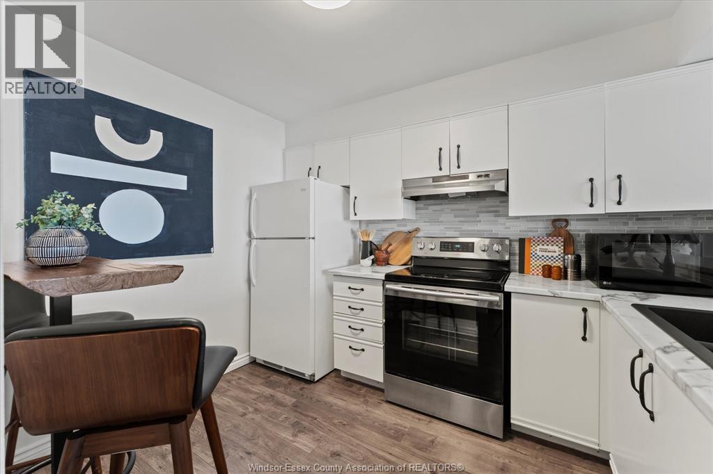 #1301 515 RIVERSIDE DRIVE WEST - 9