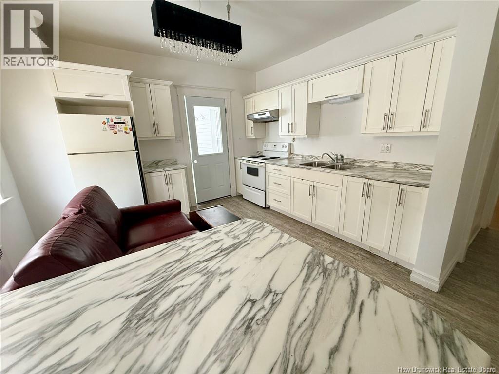 745 Murray Avenue — photo 6