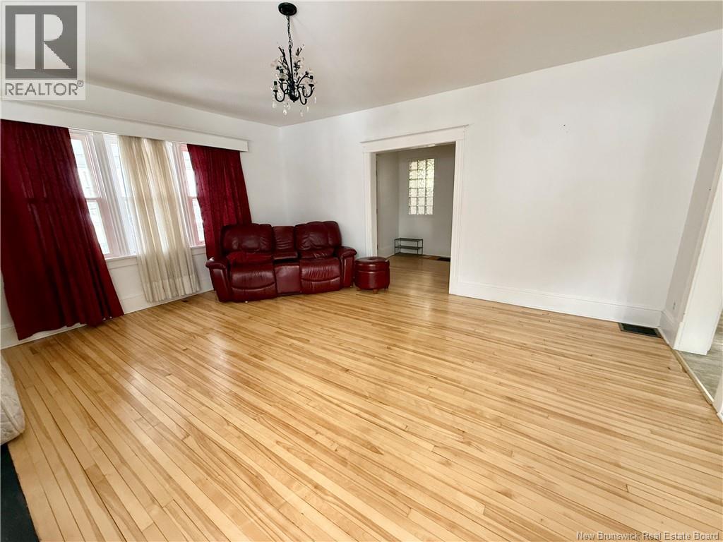 745 Murray Avenue — photo 7