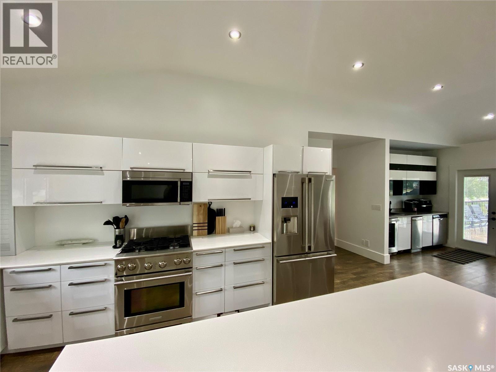837 Prospect AVENUE — photo 8