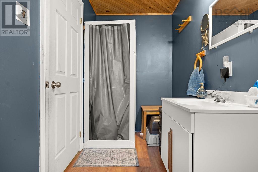 Property 29 of 29 of 128 Aspen Drive