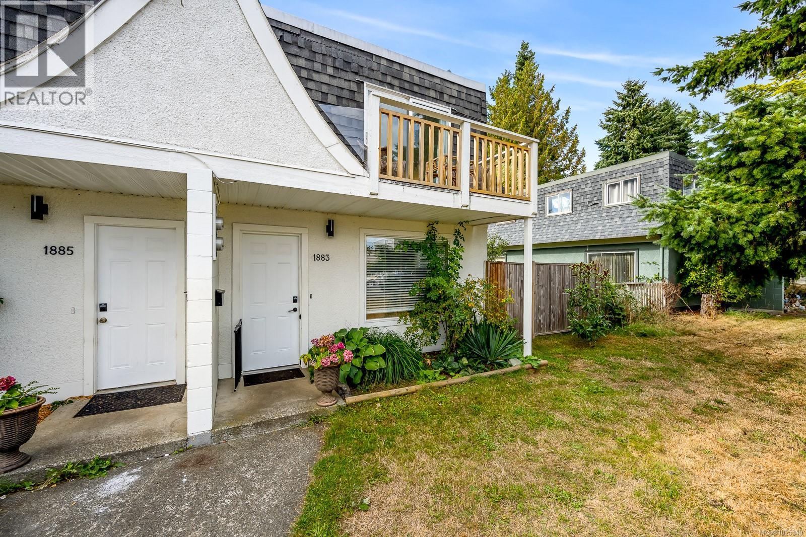 1883 & 1885 England Ave, Courtenay