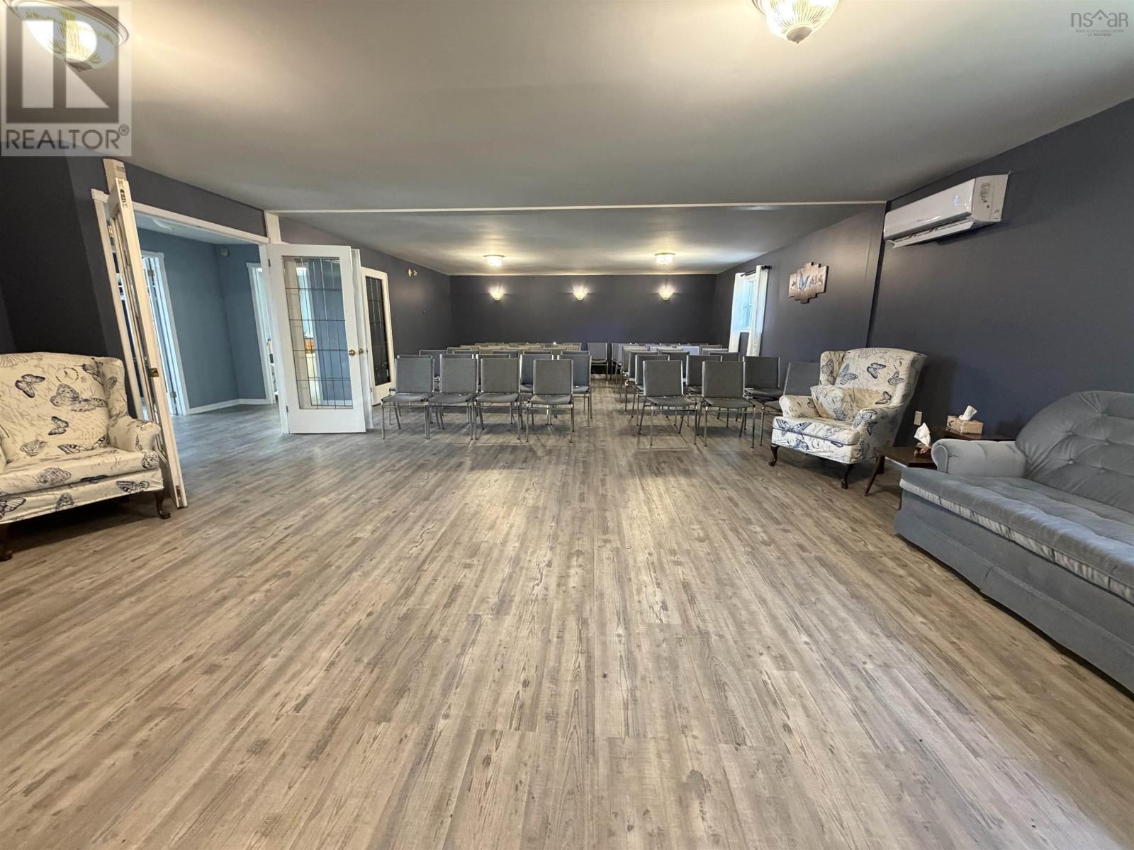 Property 14 of 40 of 429 Highway 7