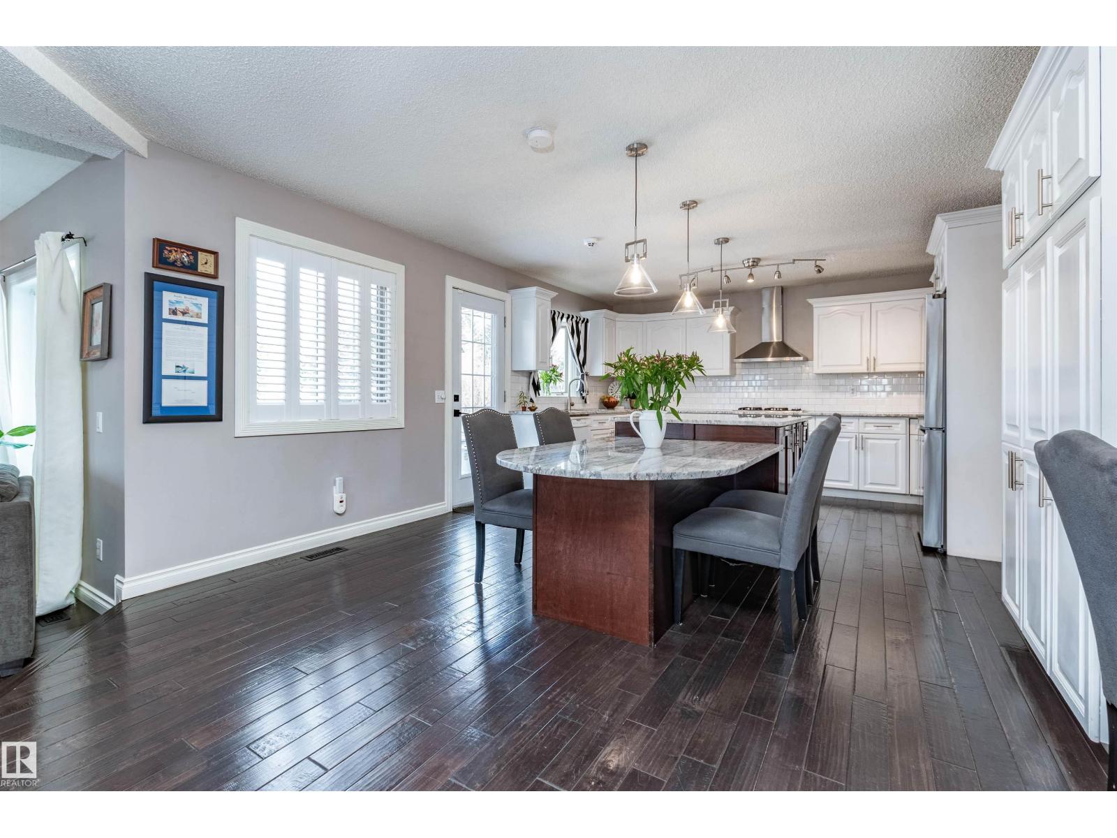 730 ESTATE DR, Sherwood Park