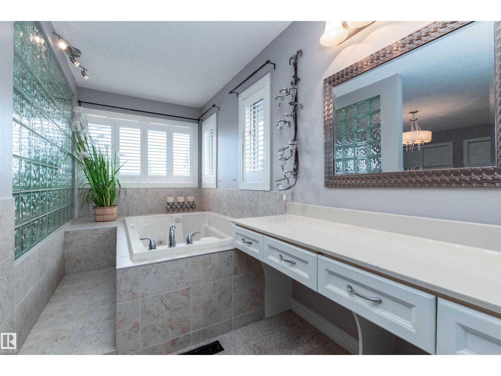 730 ESTATE DR, Sherwood Park