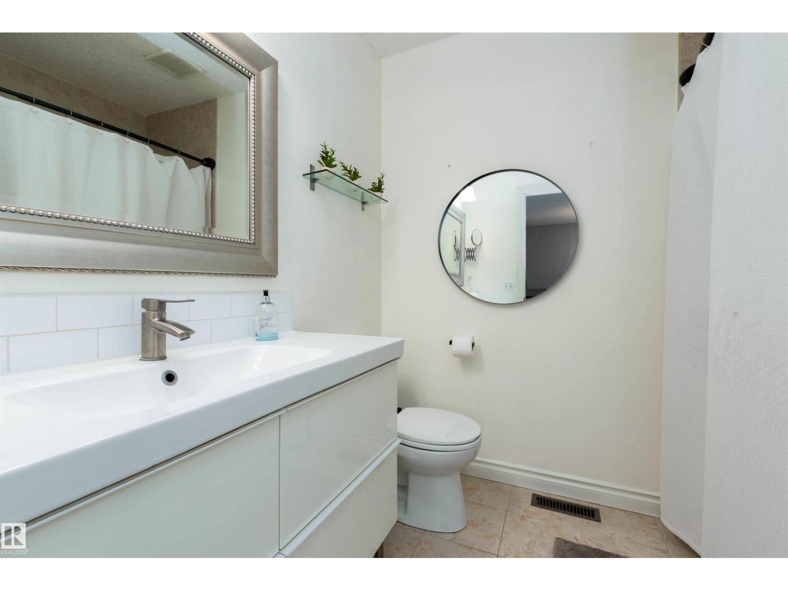 730 ESTATE DR, Sherwood Park