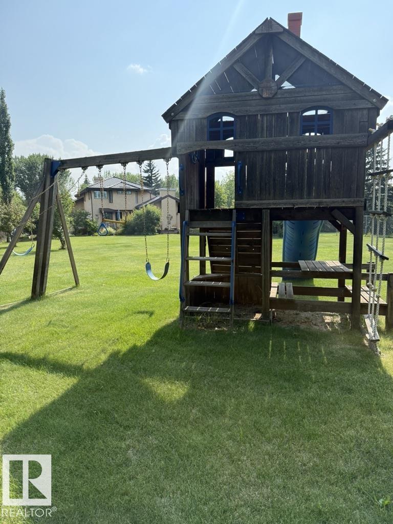 730 ESTATE DR, Sherwood Park