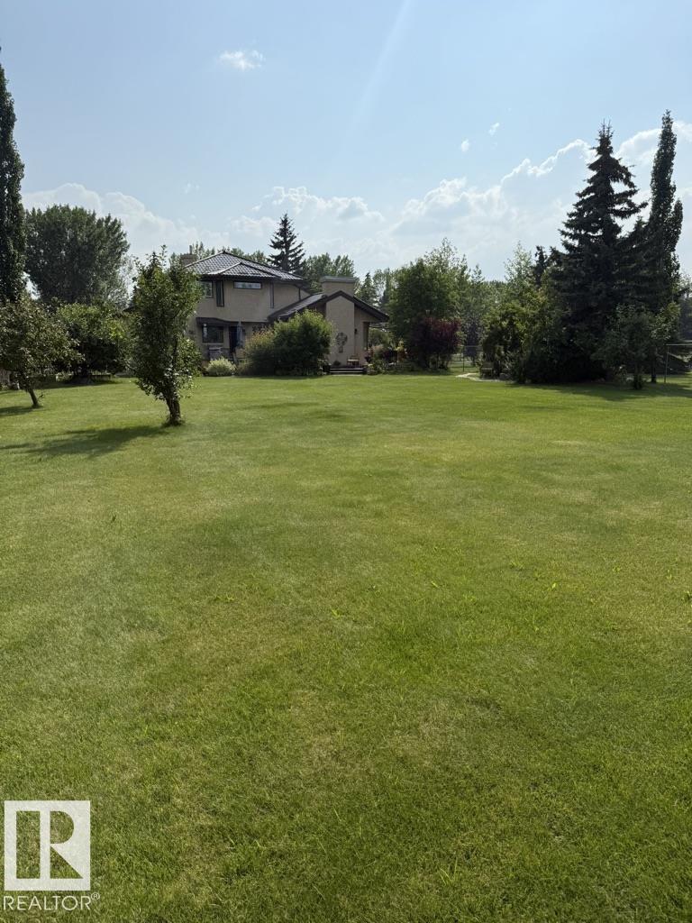 730 ESTATE DR, Sherwood Park