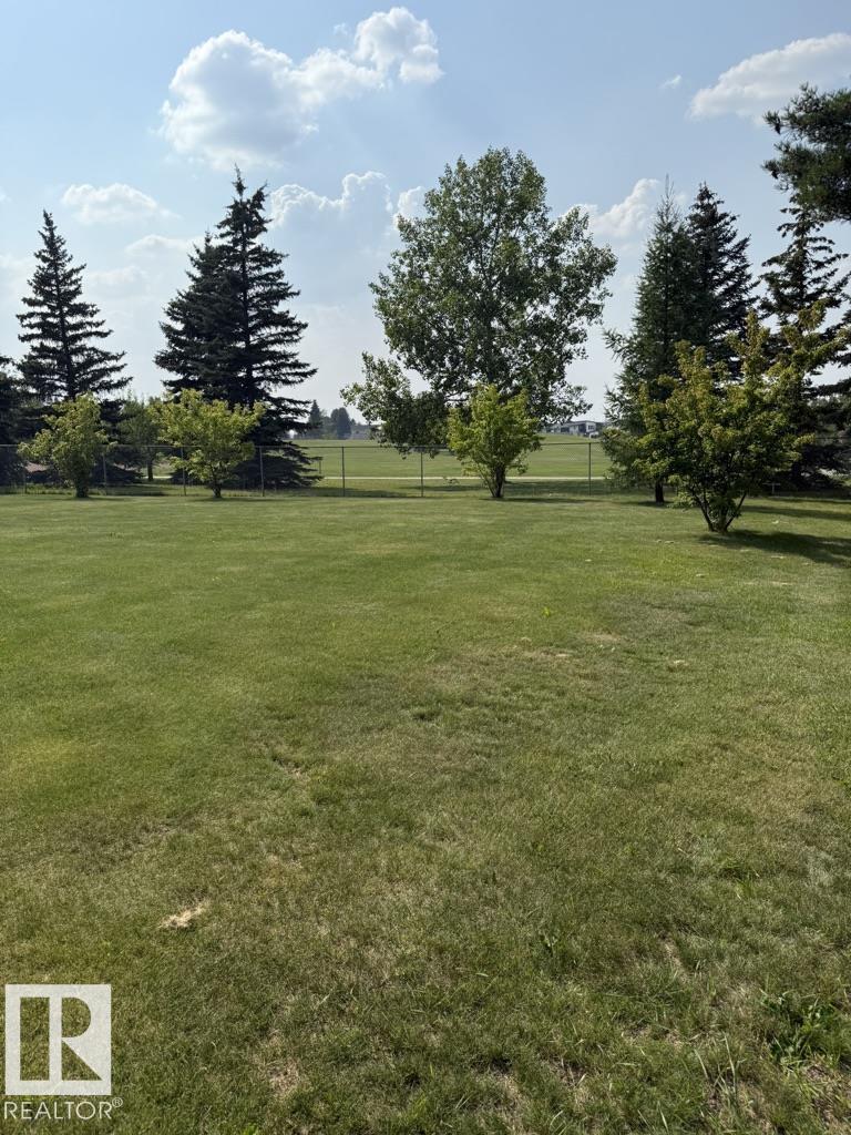 730 ESTATE DR, Sherwood Park