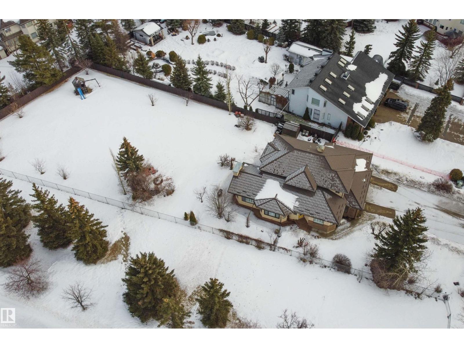 730 ESTATE DR, Sherwood Park