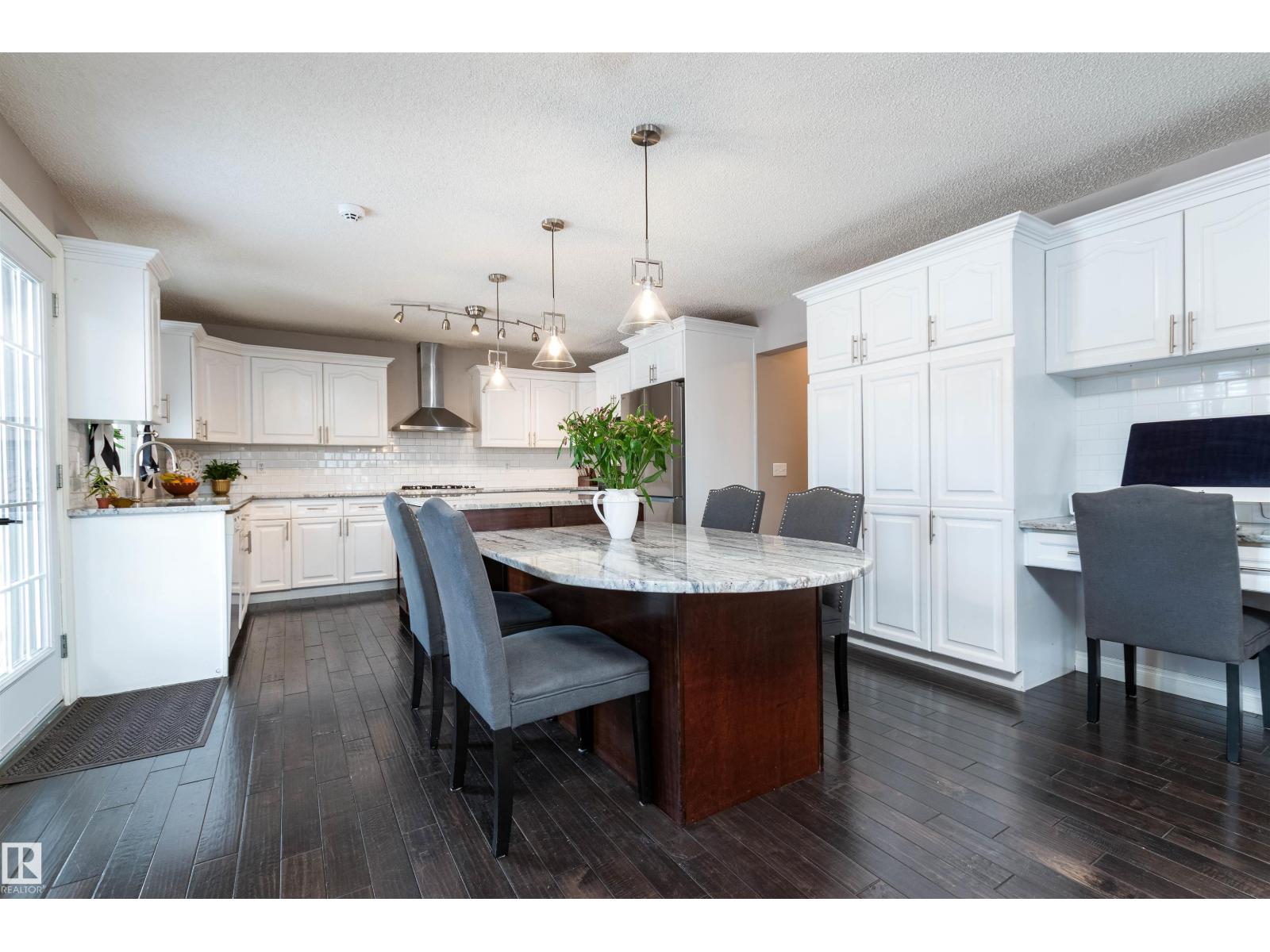 730 ESTATE DR, Sherwood Park