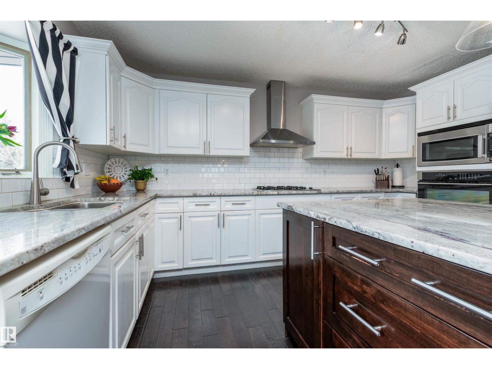 730 ESTATE DR, Sherwood Park