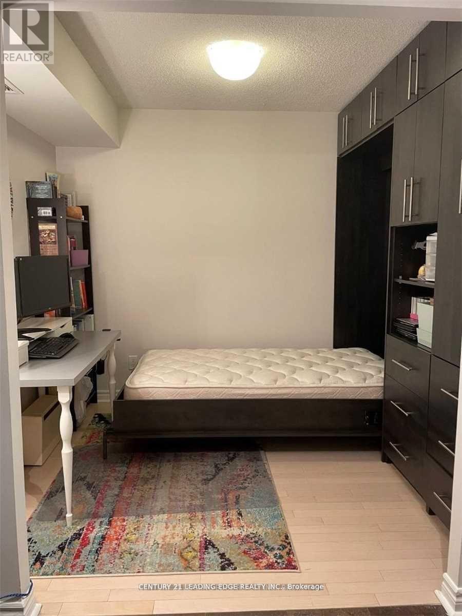 #212 18 KENASTON GARDENS - 16