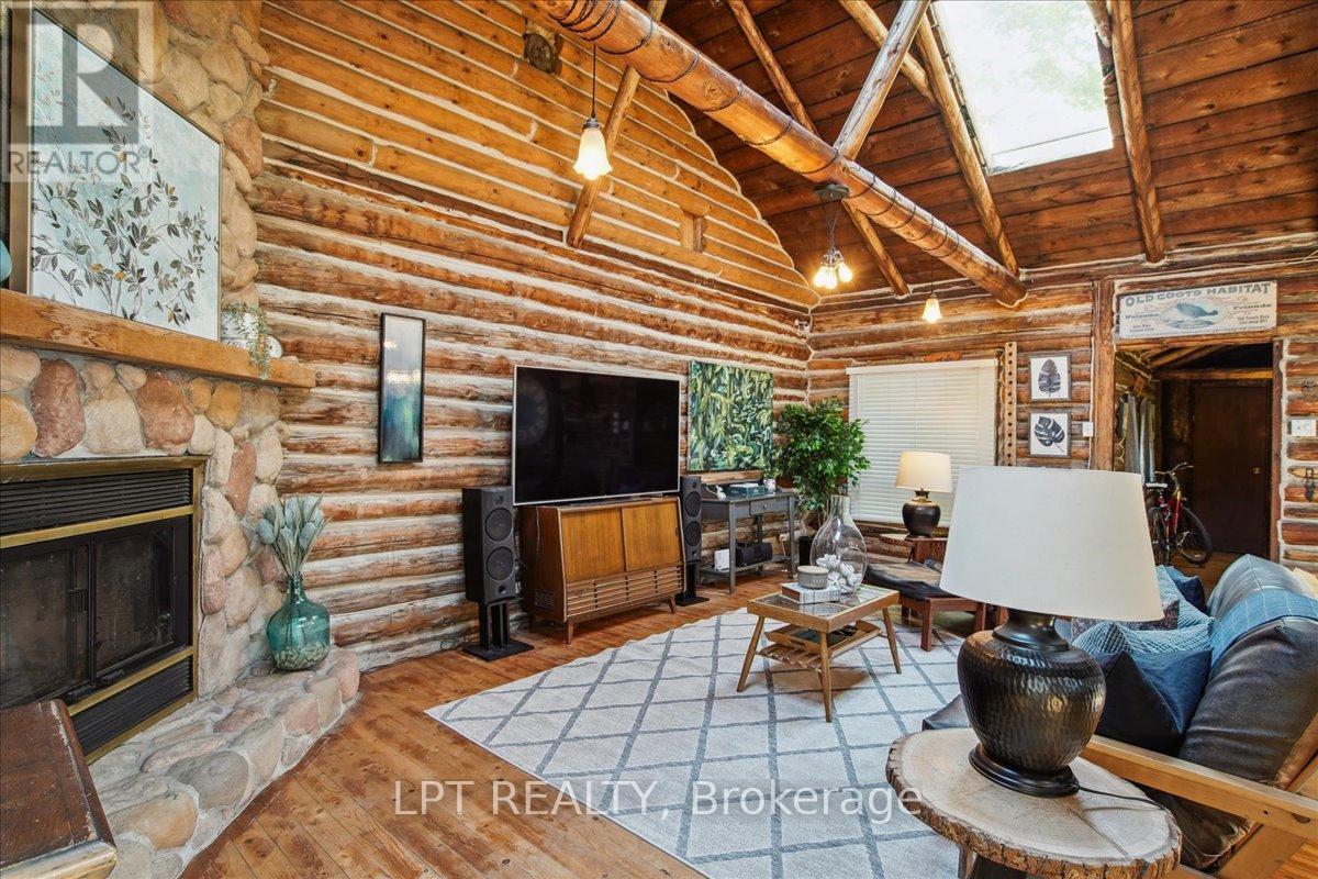1689 CHIEF JOSEPH SNAKE ROAD - 8