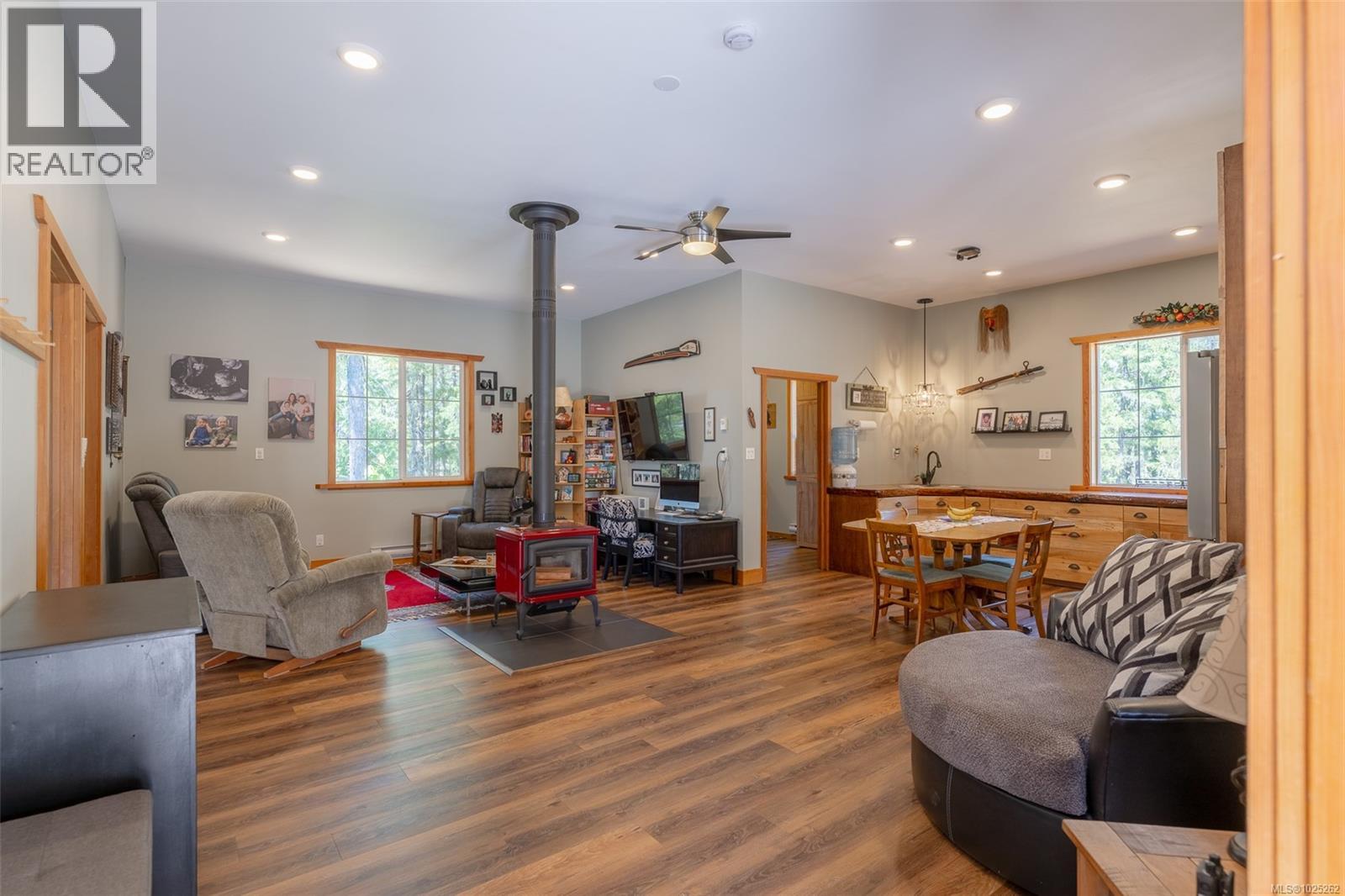 7800 Pacific Rim Hwy, Port Alberni