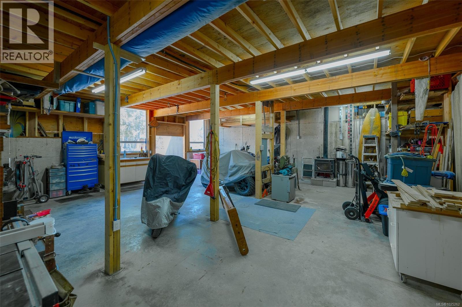 7800 Pacific Rim Hwy - 43