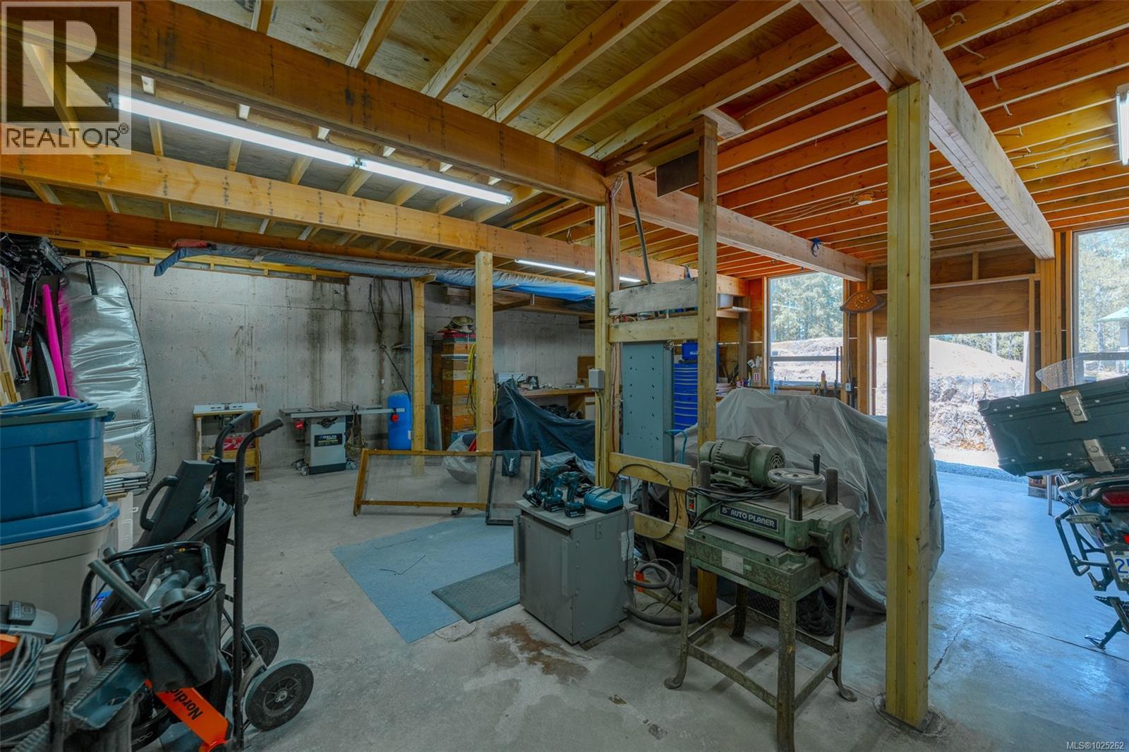 7800 Pacific Rim Hwy, Port Alberni