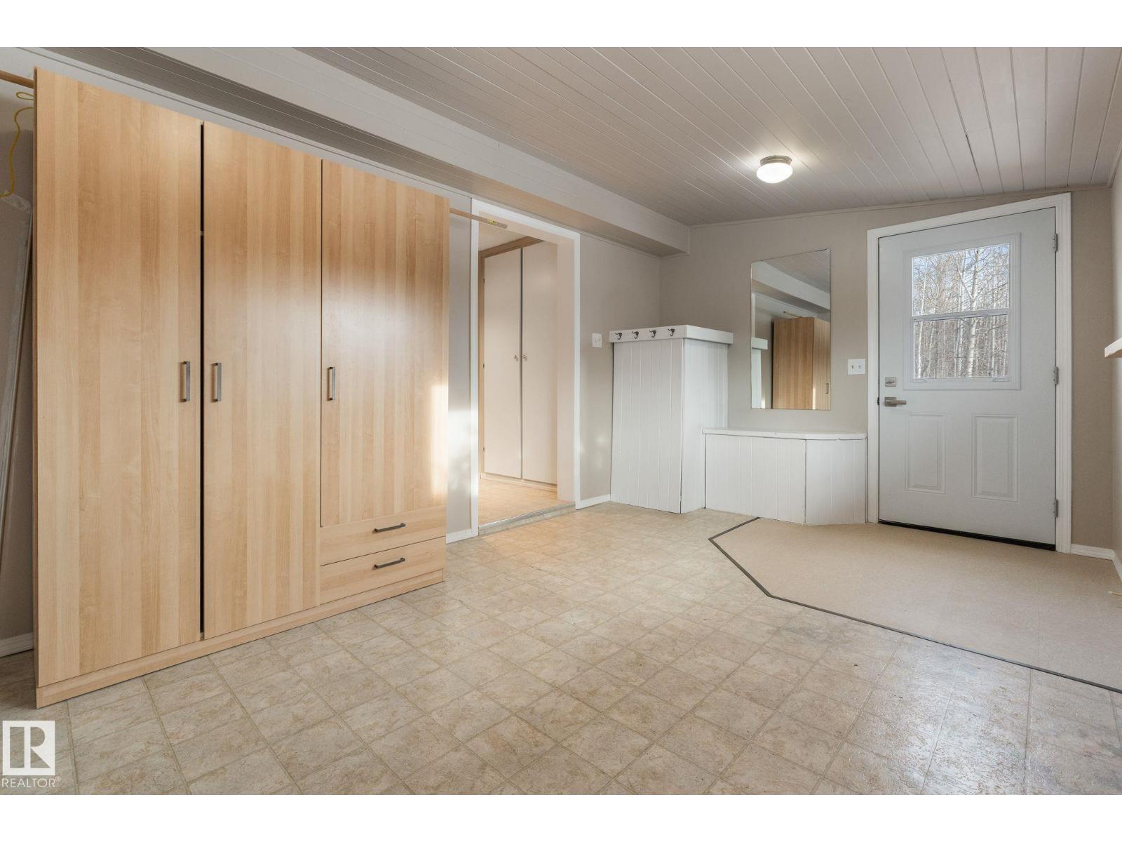 
          40 54126 RGE ROAD 30
            <br/>
            <span>Rural Lac Ste. Anne County</span>
            , 
            <span>AB</span>
             <span>T0E1V0</span>
         - Photo 31